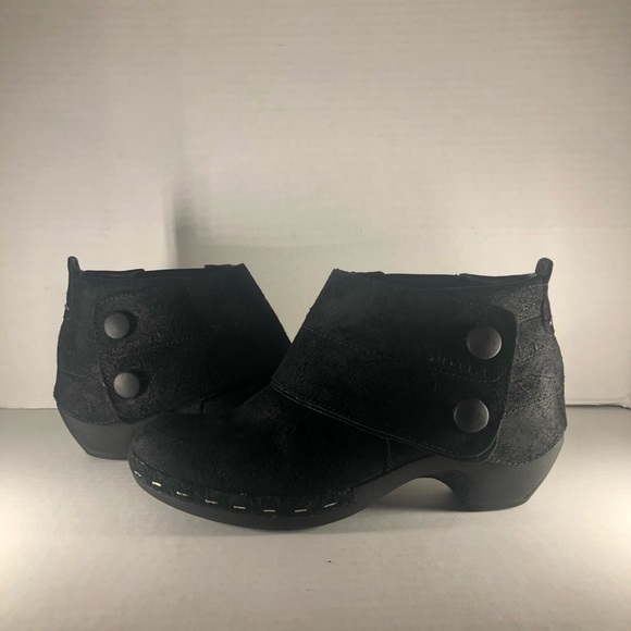 Merrill Black Button Suede Ankle Booties Women’s size 10 - Picture 3 of 16
